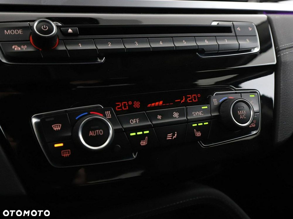 BMW X1 sDrive20d xLine - 28