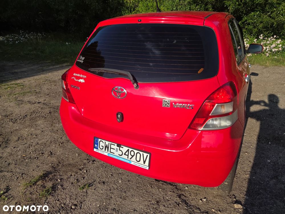 Toyota Yaris 1.33 Luna MS - 2