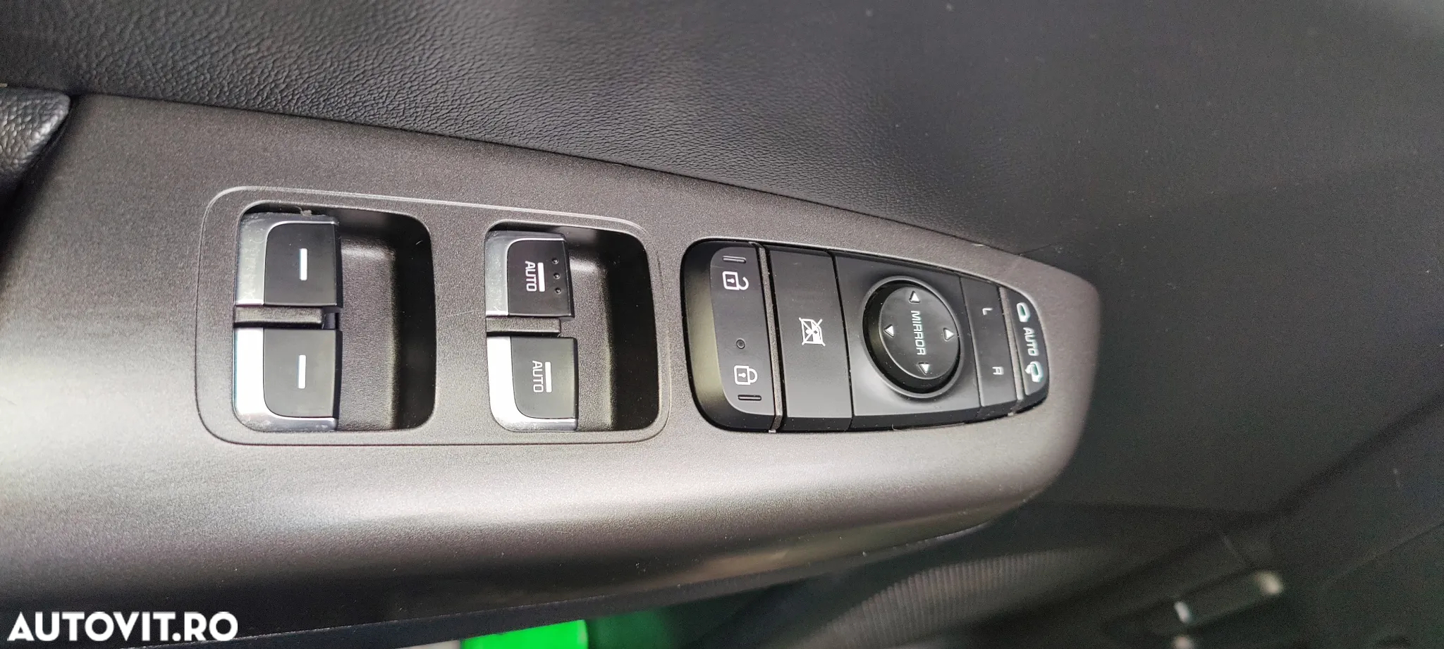 Skoda Octavia 2.0 TDI DSG Ambition - 22