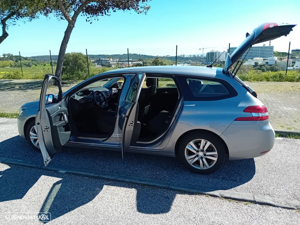 Peugeot 308 - 5