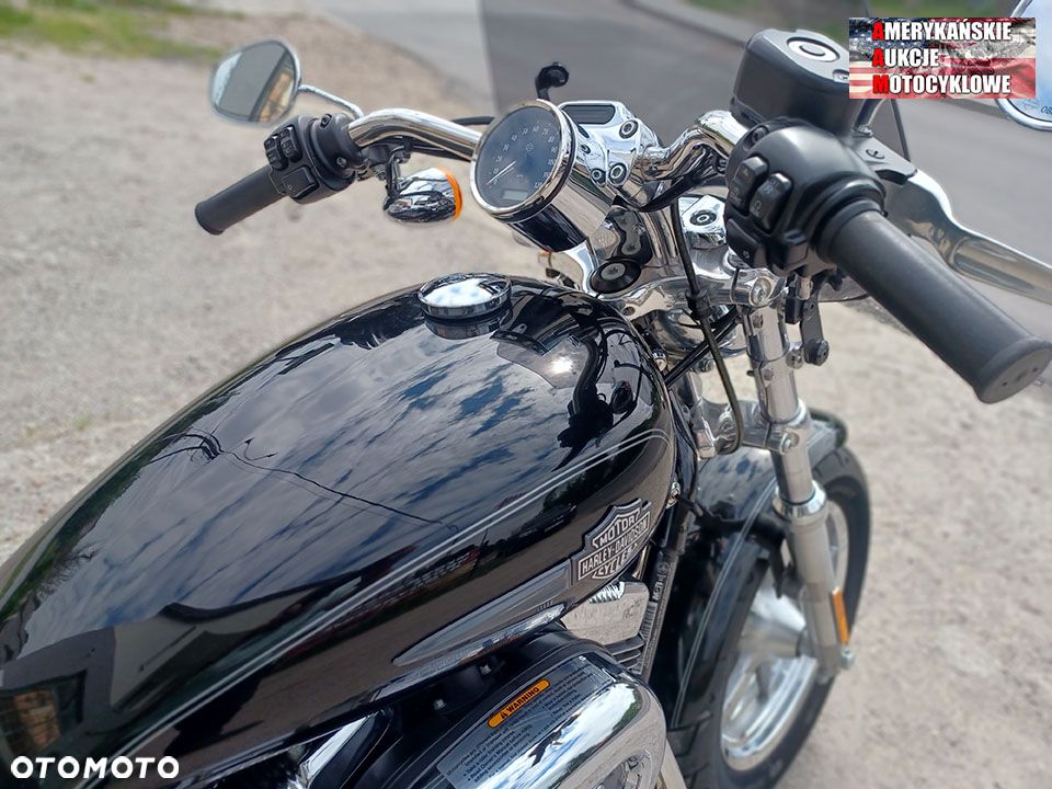 Harley-Davidson Sportster Custom 1200C - 15