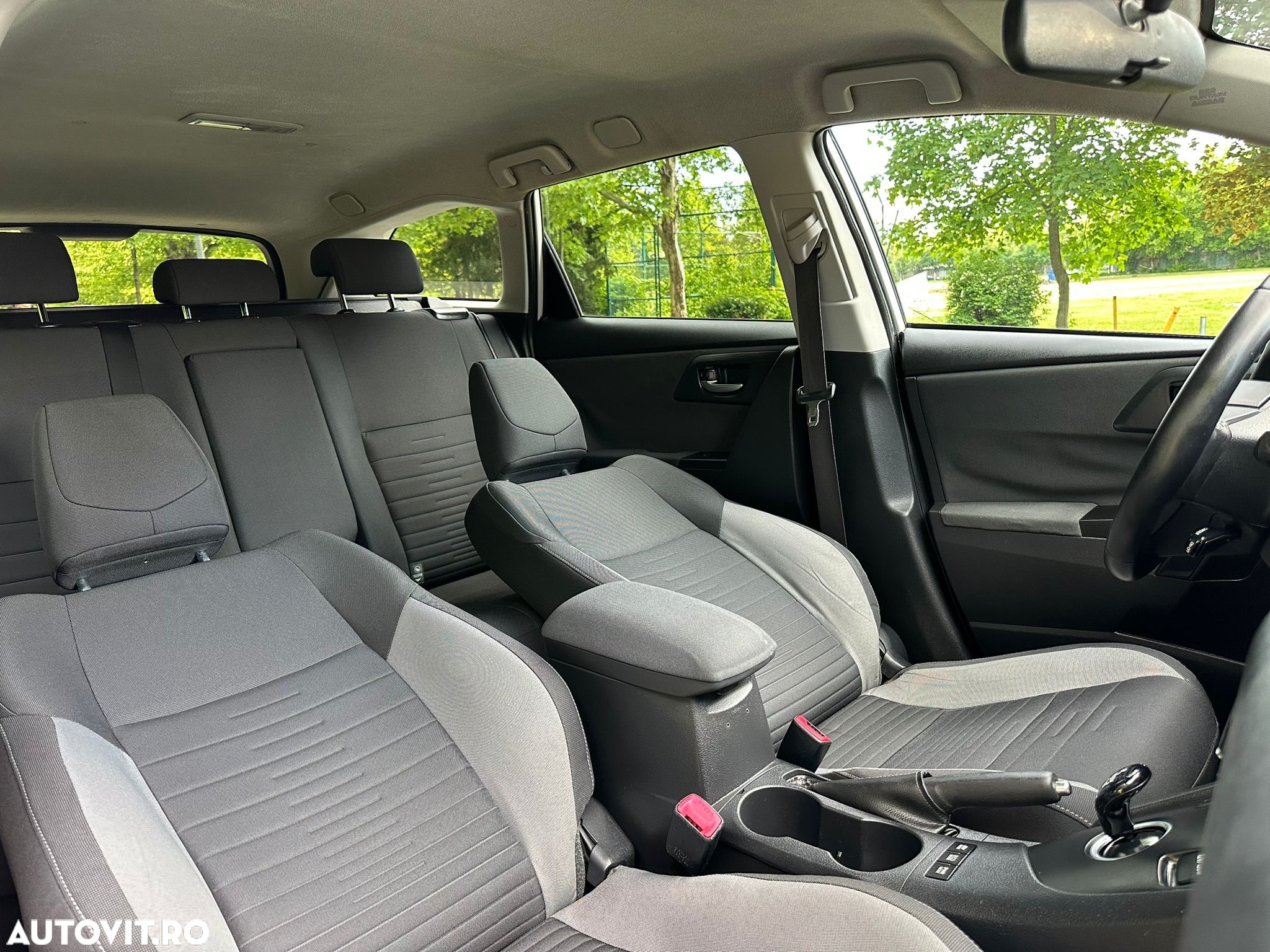 Toyota Auris 1.8 VVT-i Hybrid Automatik Style Selection - 14