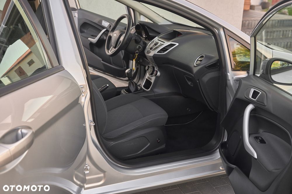 Ford Fiesta 1.25 Titanium - 23