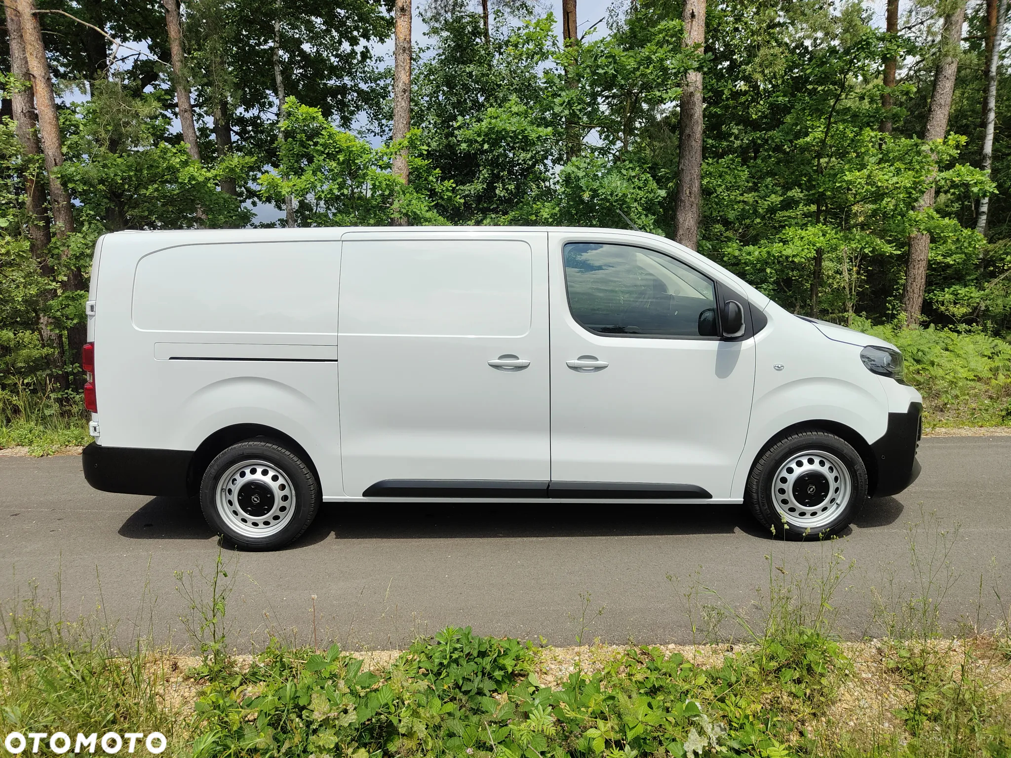 Opel VIVARO L3 Long Maxi  2.0 diesel 177KM 2024 Klima Nawigacja Tempomat - 2