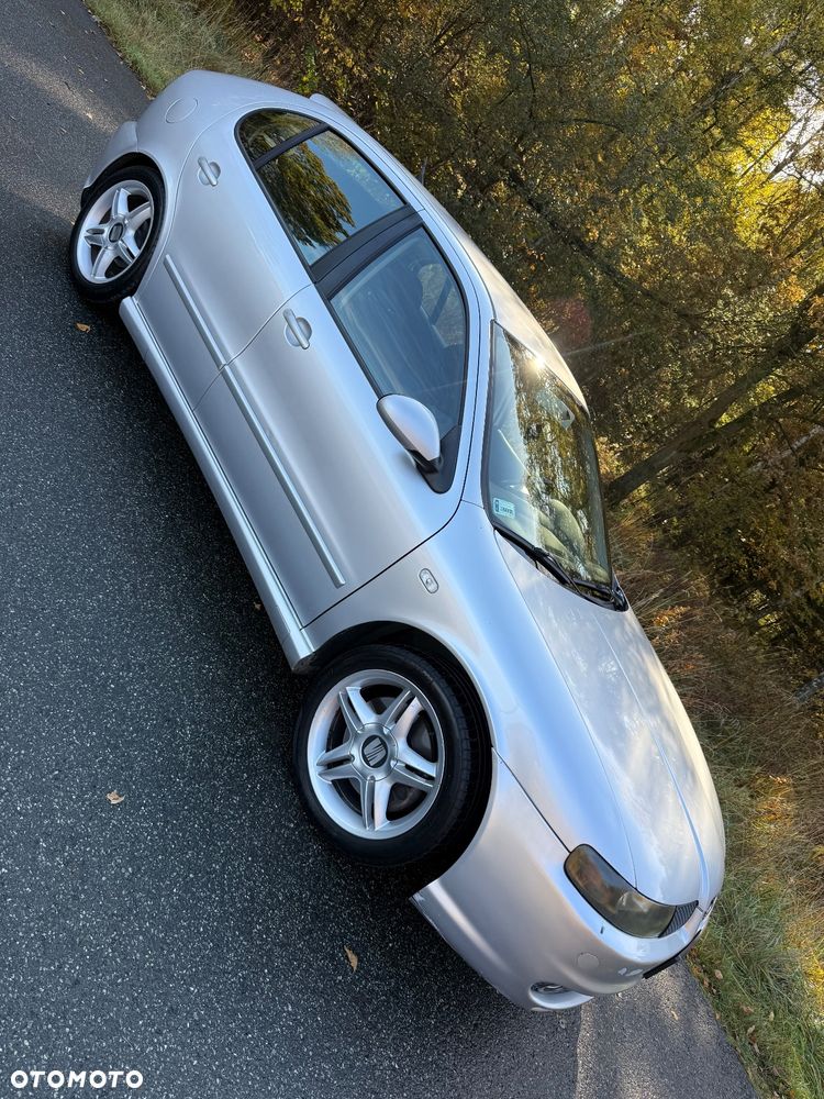 Seat Leon 1.8 T Top Sport - 3