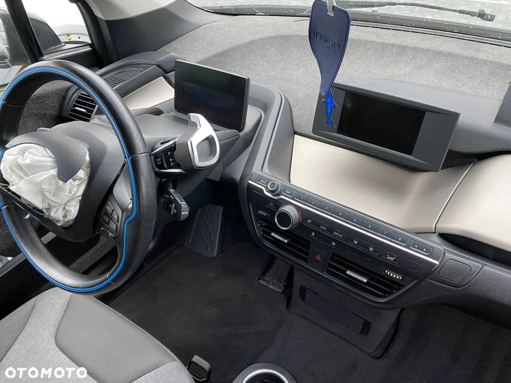 BMW i3 (60 Ah) - 16
