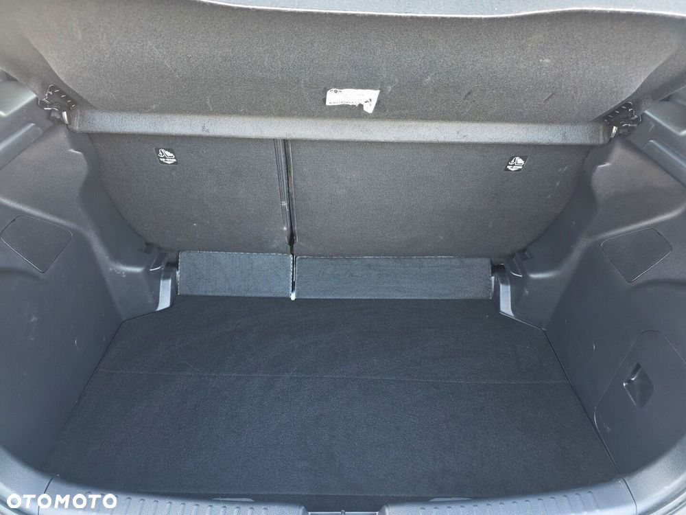 Toyota Yaris Hybrid 1.5 Comfort - 28