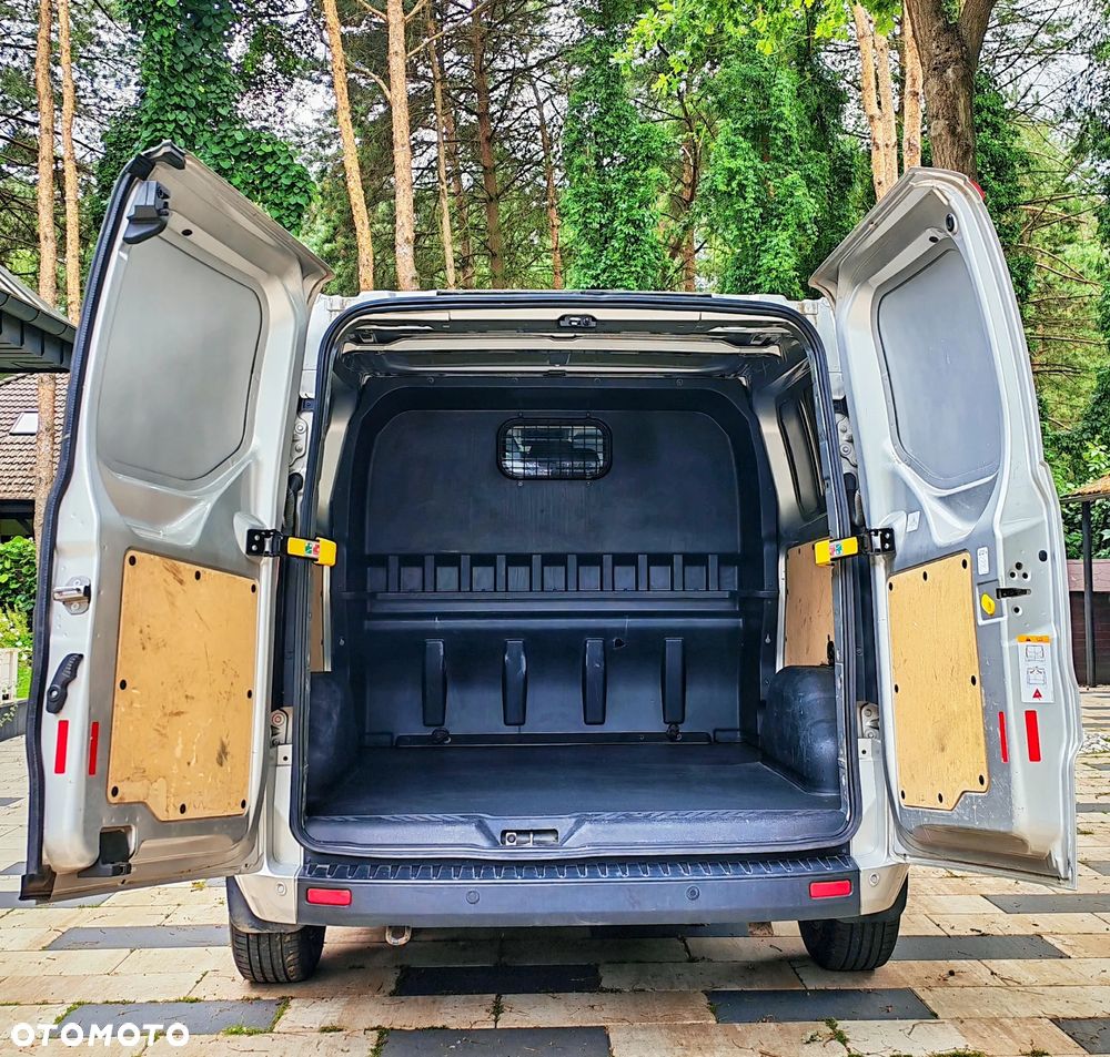 Ford Transit Custom 270 L1H1 Limited - 11
