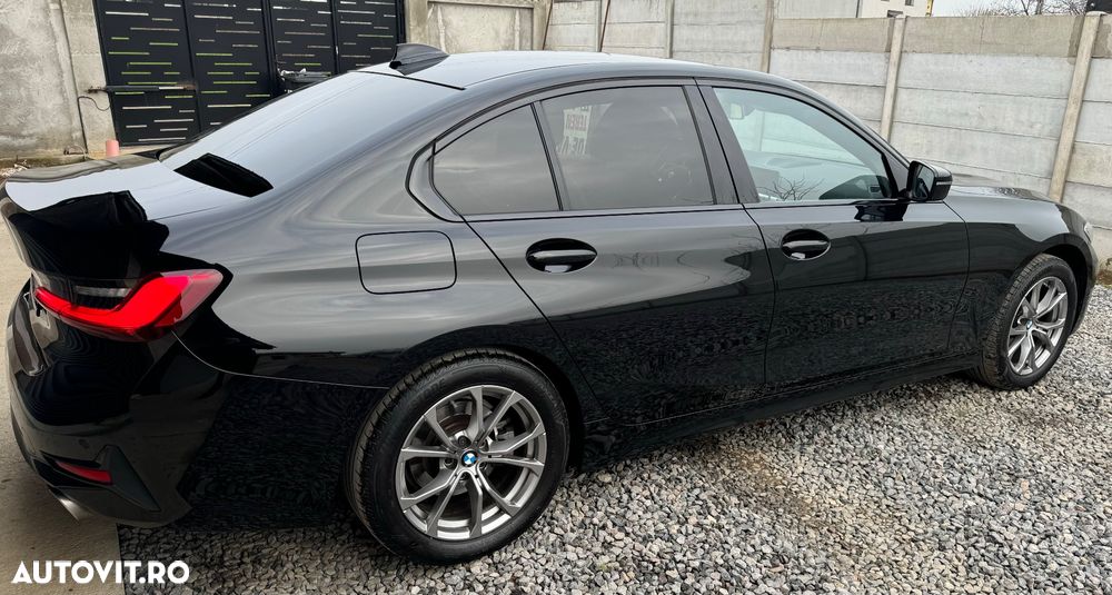 BMW Seria 3 318i Touring Aut. Sport Line - 4