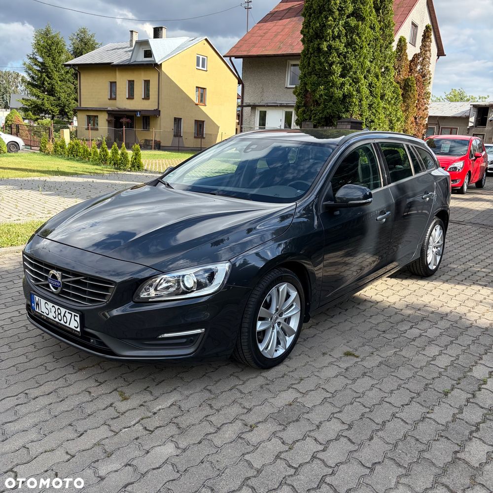 Volvo V60 D4 Business Edition - 1