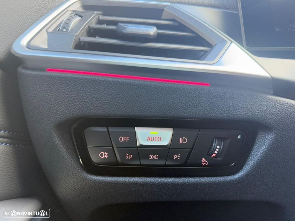 BMW 330 e Pack M Auto - 38