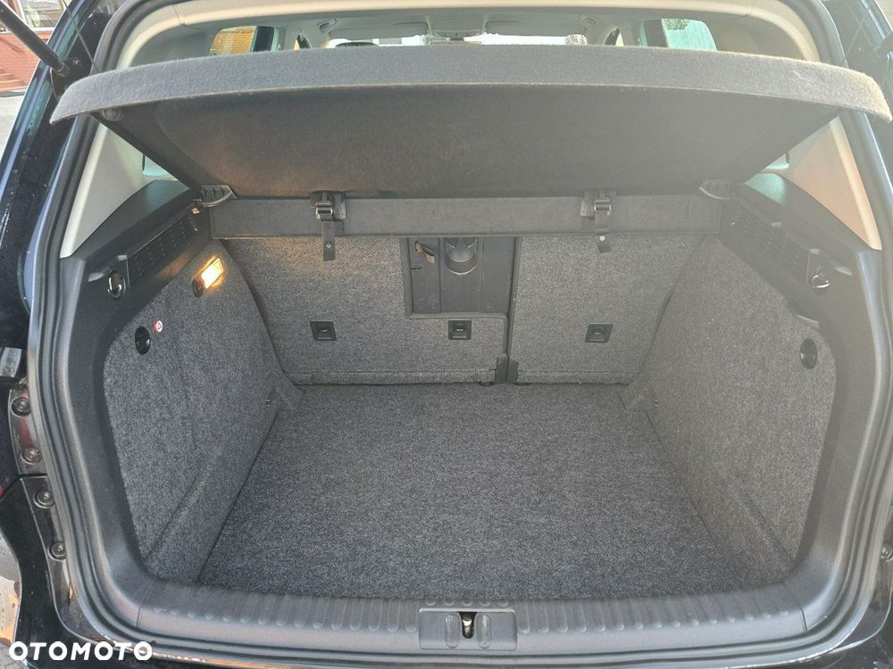 Volkswagen Tiguan - 16