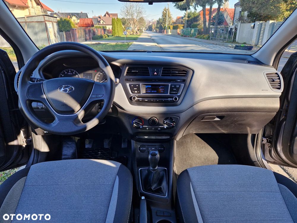 Hyundai i20 1.2 Comfort - 32