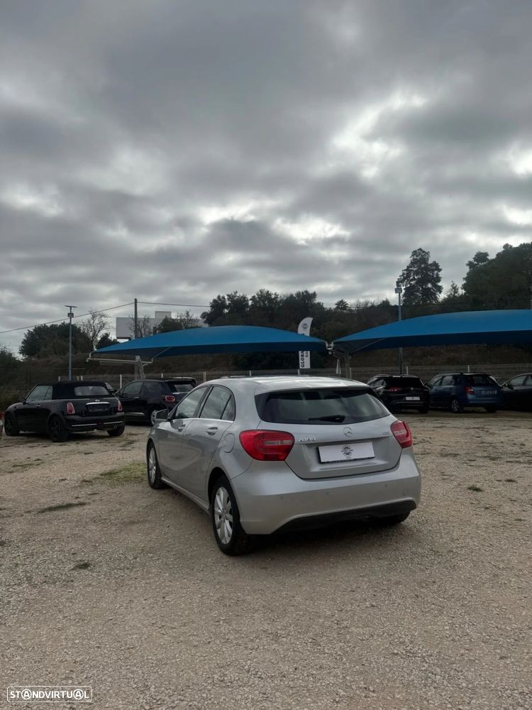 Mercedes-Benz A 180 - 4