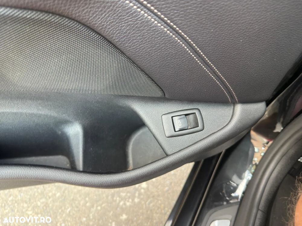 BMW Seria 5 530i xDrive Touring Aut. Luxury Line - 19