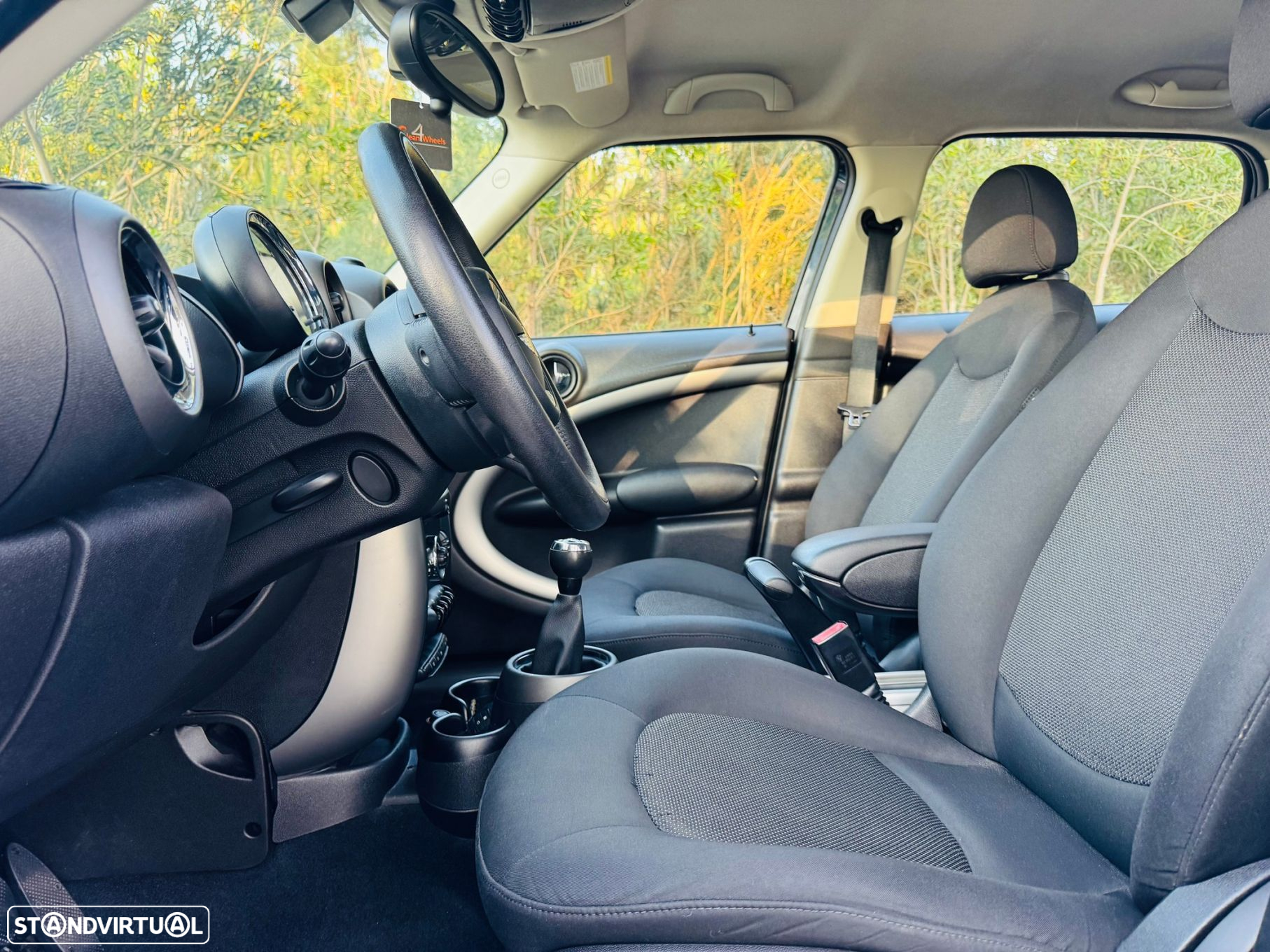 MINI Countryman Cooper D - 16