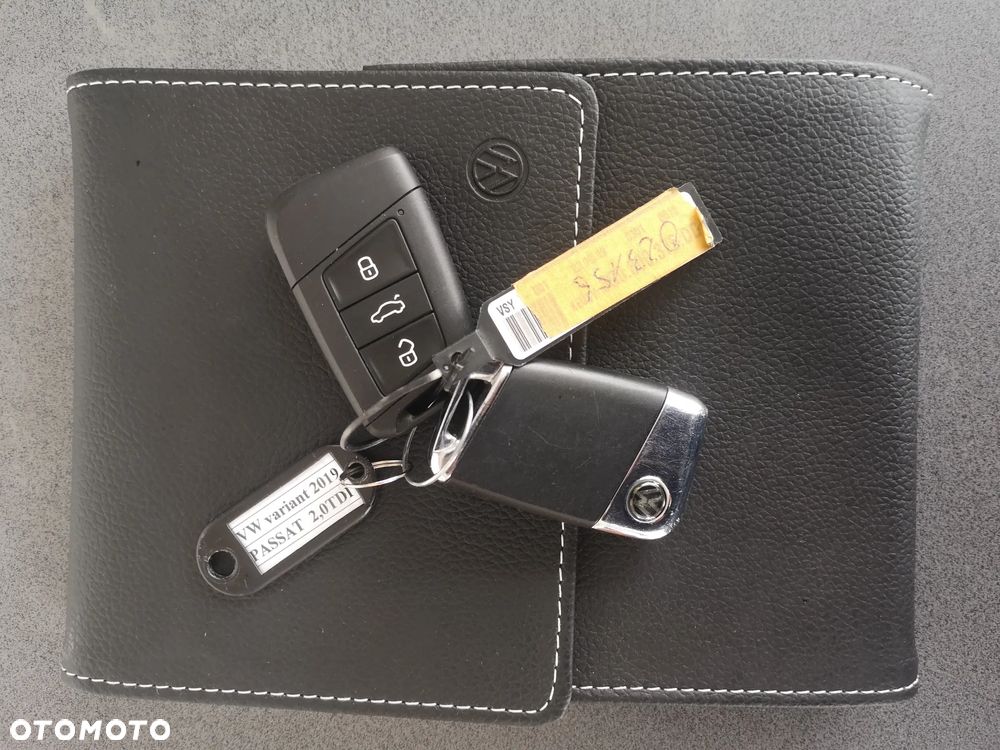 Volkswagen Passat 2.0 TDI Business DSG - 7