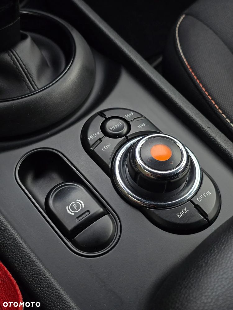 MINI Clubman One Essential Trim - 31