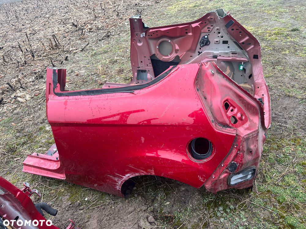 Ford Fiesta Mk7 Lift 3D Wanna Pas Tył Ćwiartka - 3