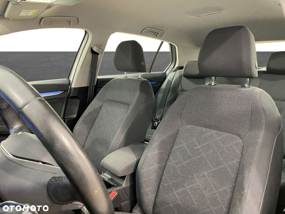 Volkswagen Golf 2.0 TDI Life - 17