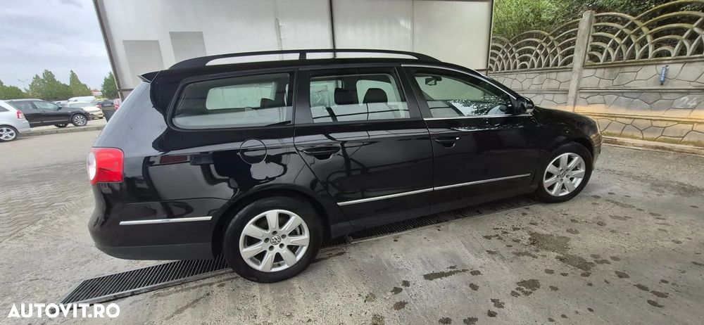 Volkswagen Passat - 11