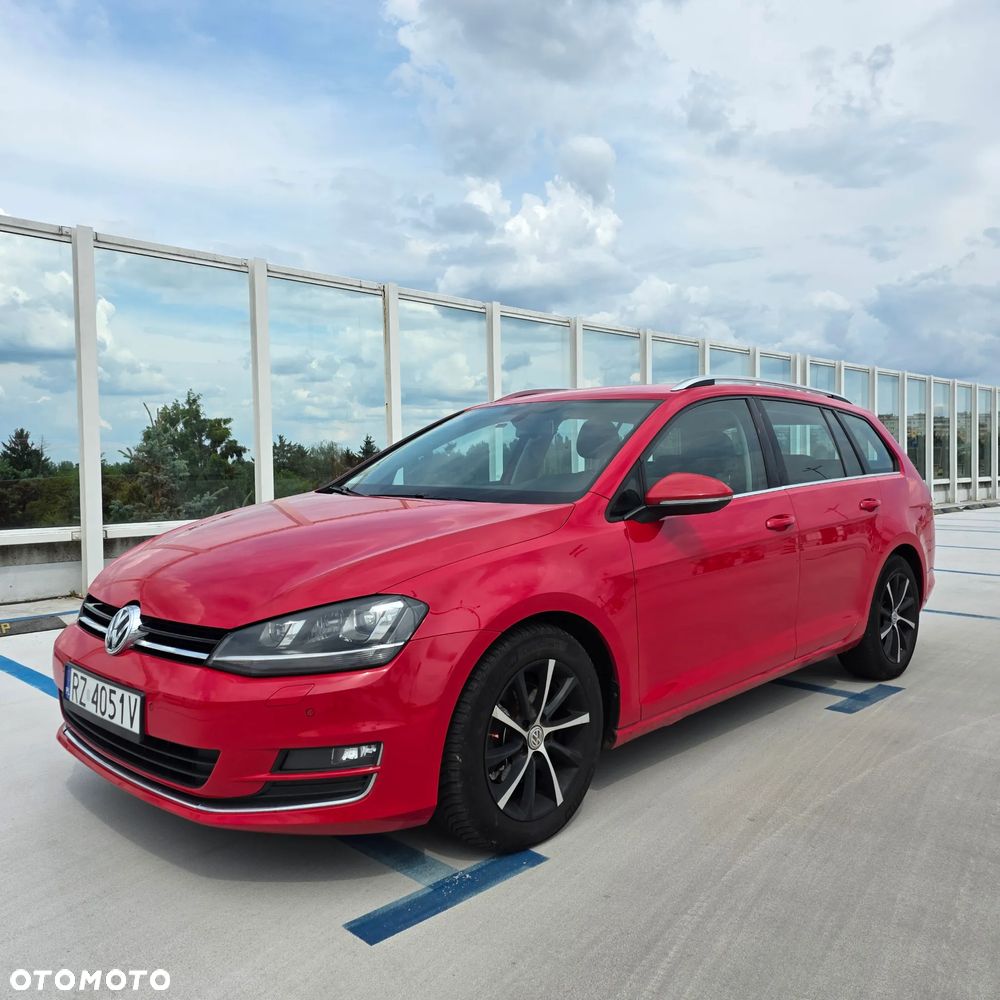 Volkswagen Golf - 1