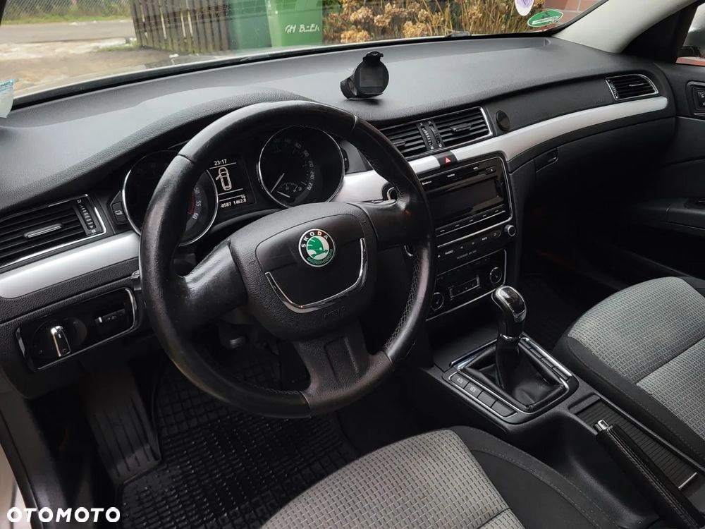 Skoda Superb 1.6 TDI GreenLine - 7