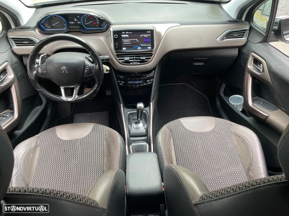 Peugeot 2008 1.6 e-HDi Allure 2-Tronic - 12