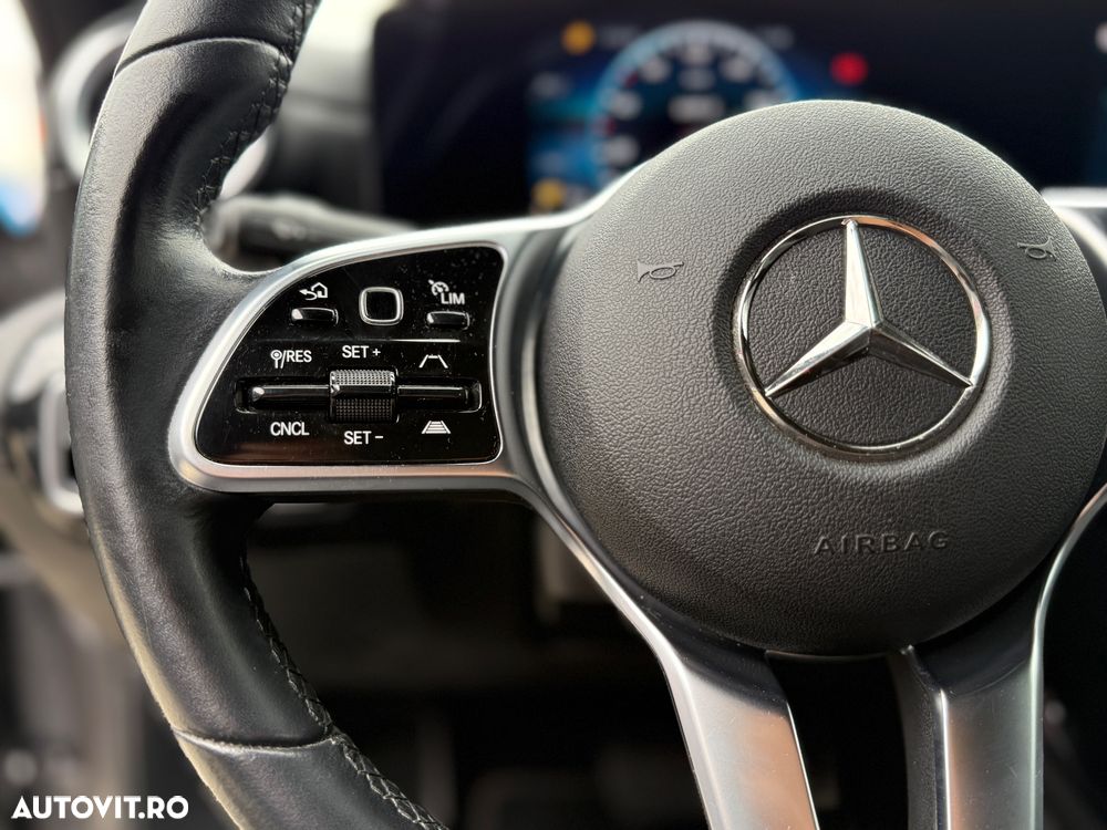 Mercedes-Benz A 180 d Sedan 8G-DCT - 6