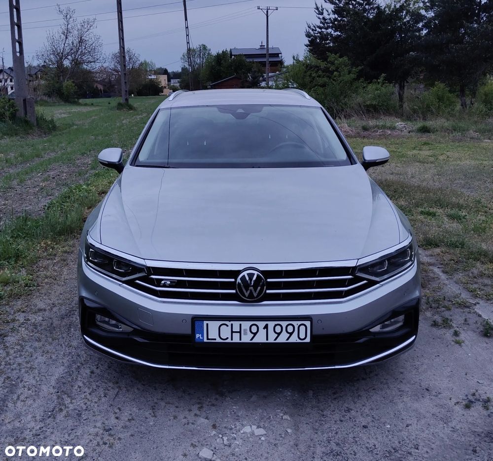 Volkswagen Passat Variant 2.0 TDI SCR DSG 4Motion Elegance - 2