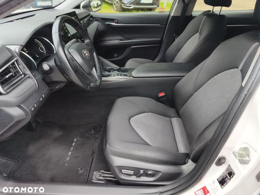 Toyota Camry 2.5 Hybrid Comfort CVT - 15