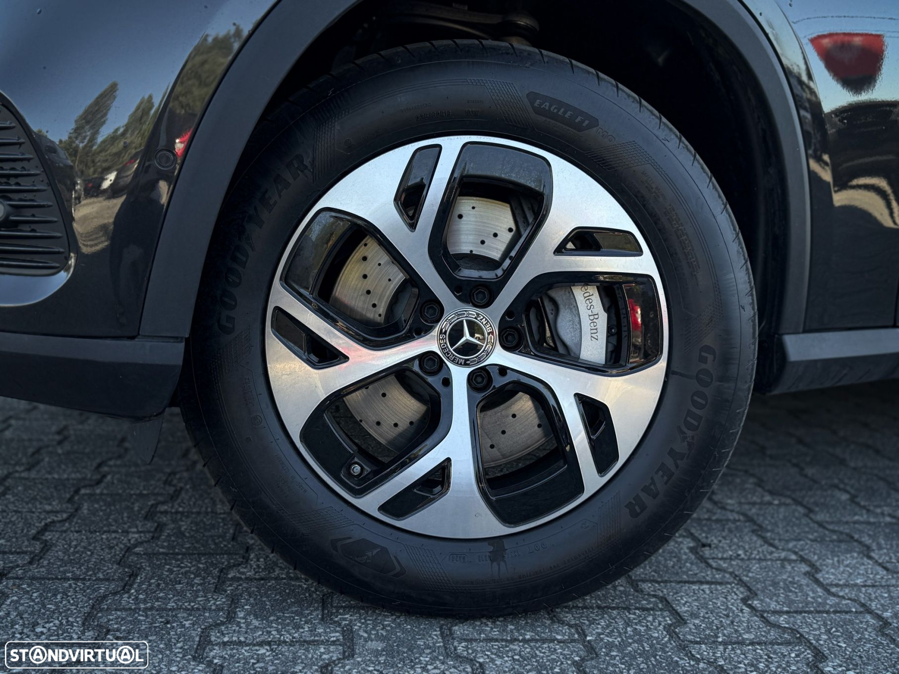 Mercedes-Benz GLC 300 e 4Matic - 51
