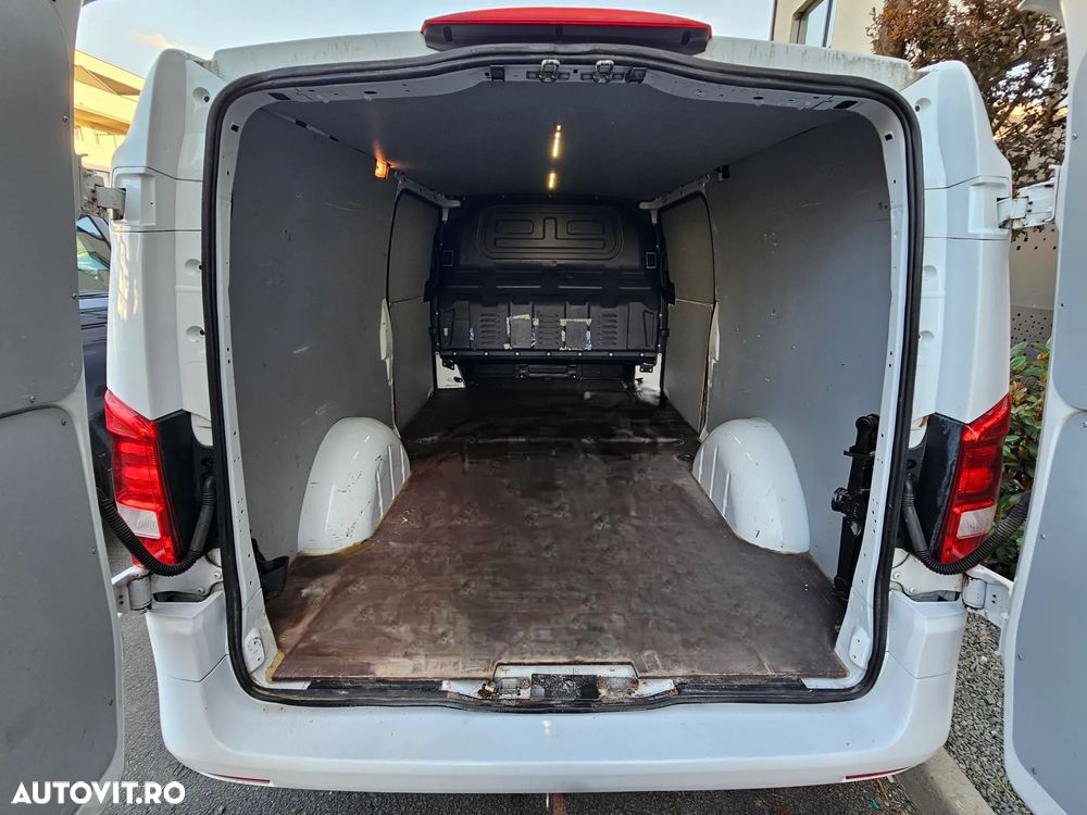 Mercedes-Benz Vito - 11