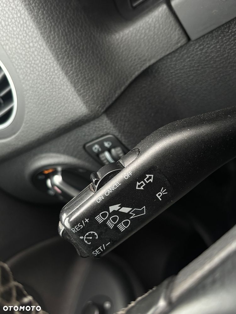 Volkswagen Golf Plus - 12