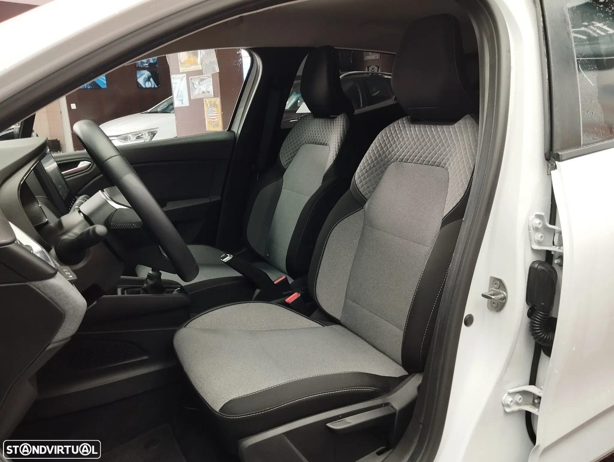 Renault Clio 1.0 TCe Evolution - 19