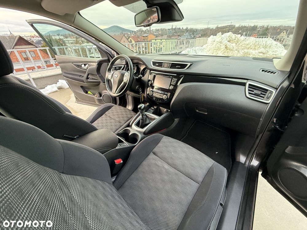 Nissan Qashqai 1.3 DIG-T TEKNA - 9