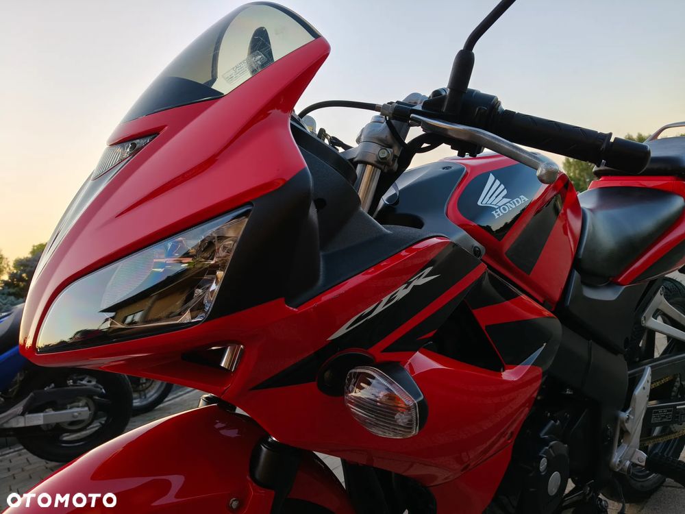 Honda CBR - 8