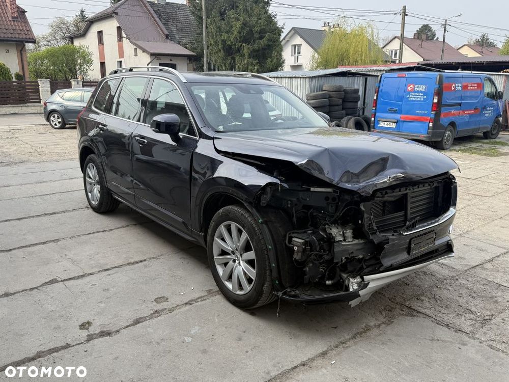 Volvo XC 90 D5 AWD Geartronic Momentum - 8