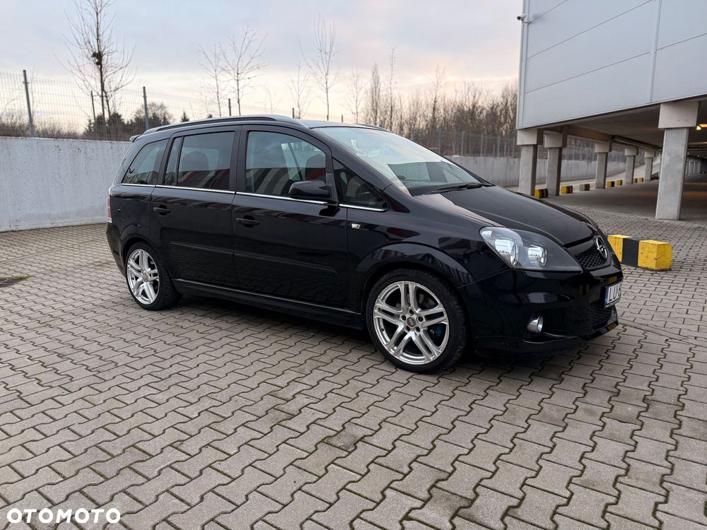 Opel Zafira OPC - 5