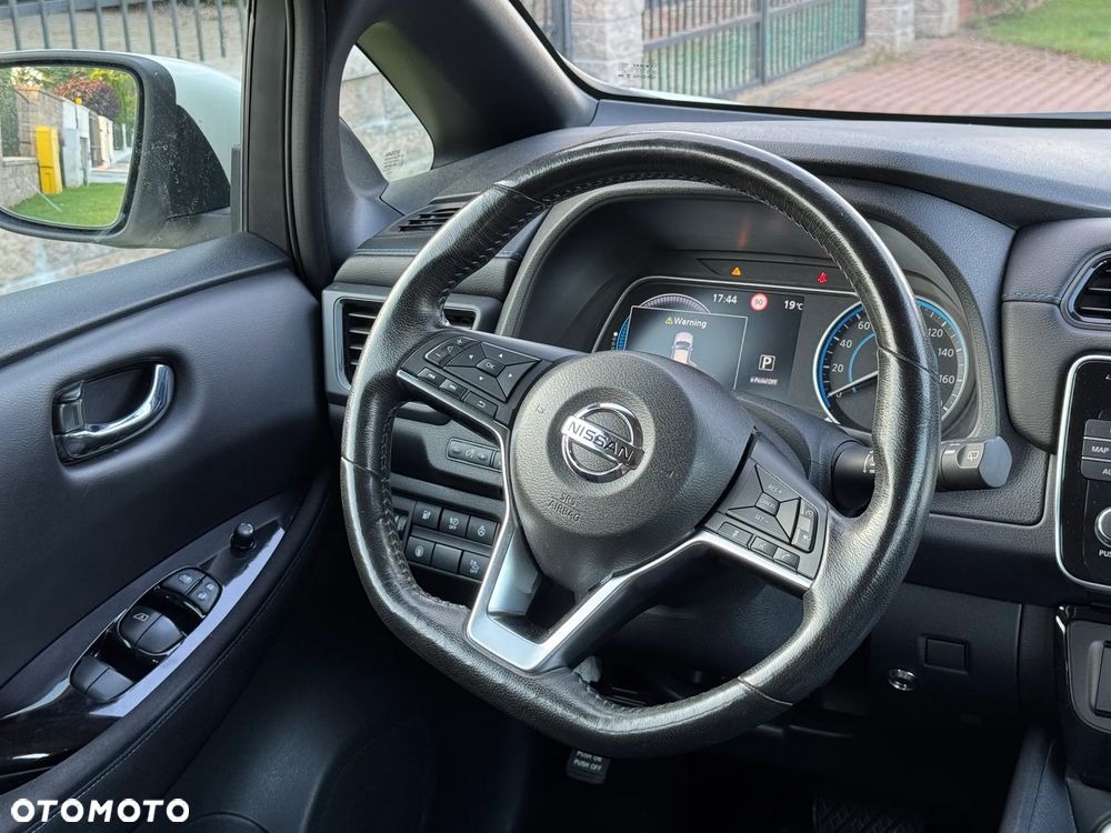 Nissan Leaf 40 kWh Acenta - 22