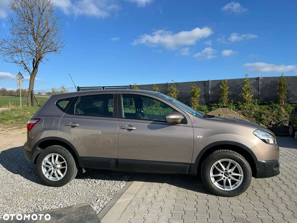 Nissan Qashqai - 2
