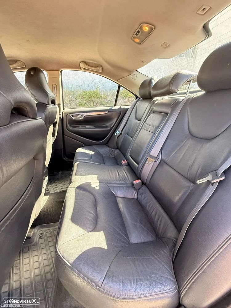 Volvo S60 2.4 D5 - 15