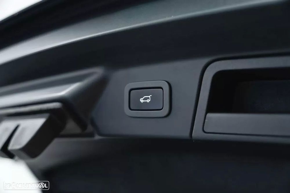 Land Rover Range Rover Velar 3.0 D R-Dynamic HSE - 48
