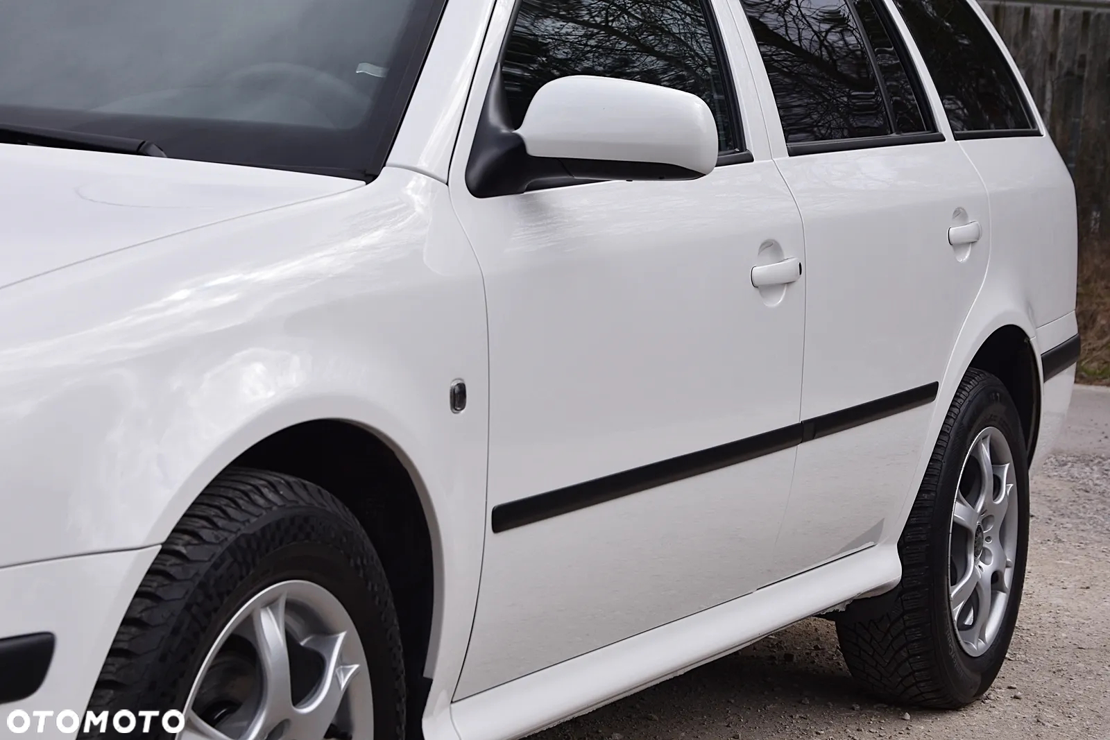 Skoda Octavia 1.6 Combi Ambiente - 30