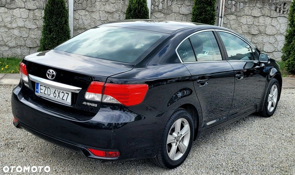 Toyota Avensis 2.0 D-4D Sol - 28