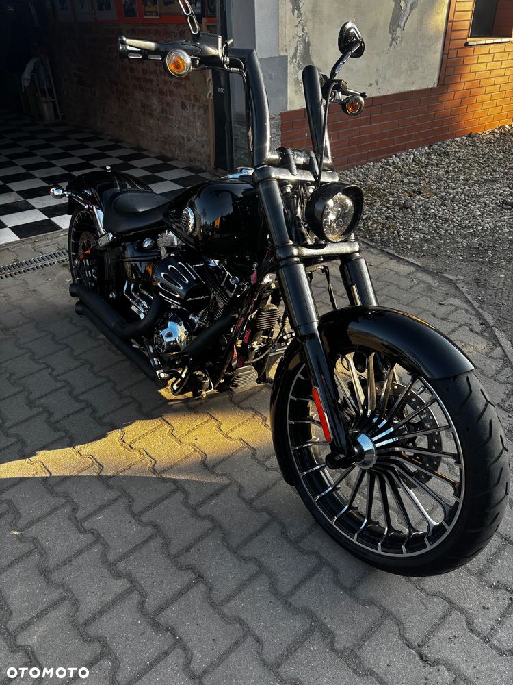 Harley-Davidson FXSB Breakout - 4