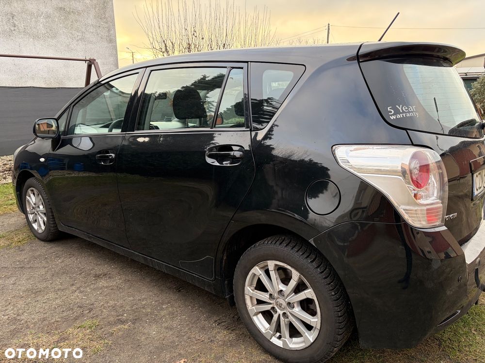 Toyota Verso 2.0 D-4D Sol SW 7os - 4