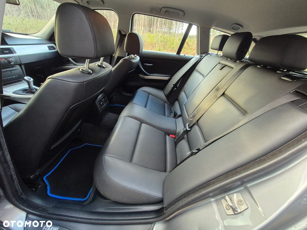 BMW Seria 3 318d DPF Edition Exclusive - 7