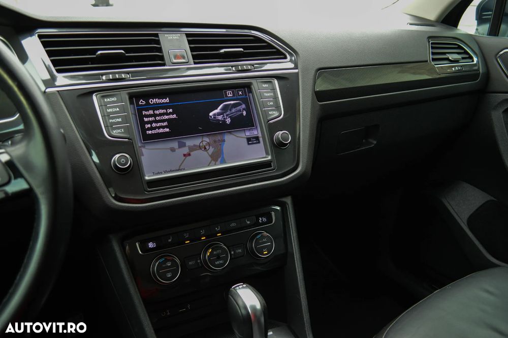 Volkswagen Tiguan 2.0 TDI SCR 4MOTION (BlueMotion Techn.) DSG Highline - 31