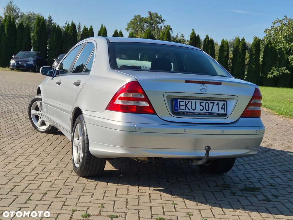 Mercedes-Benz Klasa C 180 Kompressor Classic Sport Edition - 6